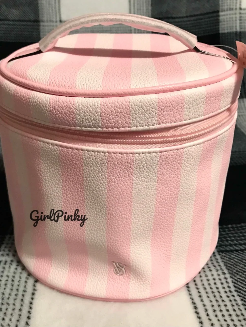 VICTORIA’S SECRET 2 PIECE VANITY MAKEUP/STORAGE CASES IN HERITAGE STRIPES